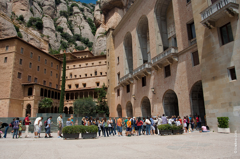 Что делать в Монастыре Монсеррат (Monasterio de Montserrat)?